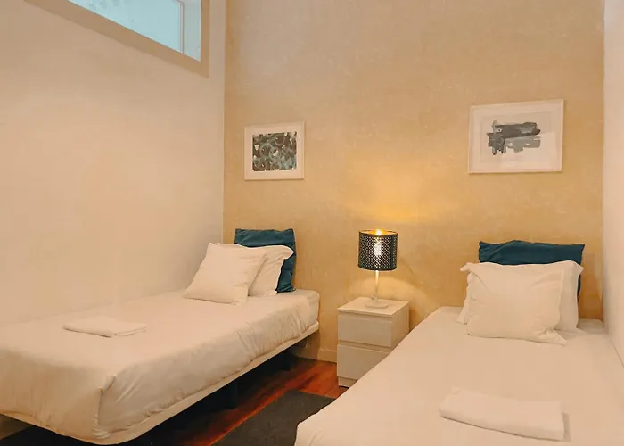 Baixa Pombalina - 4 Bedroom Апартаменты Лиссабон
