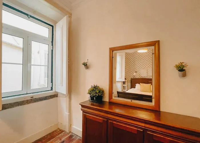 Baixa Pombalina - 4 Bedroom * Лиссабон